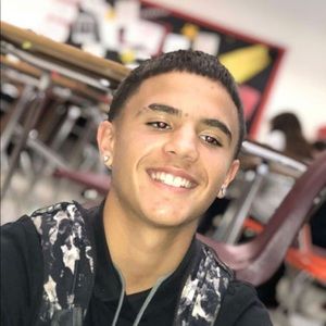 Meet your Posher, Rolando